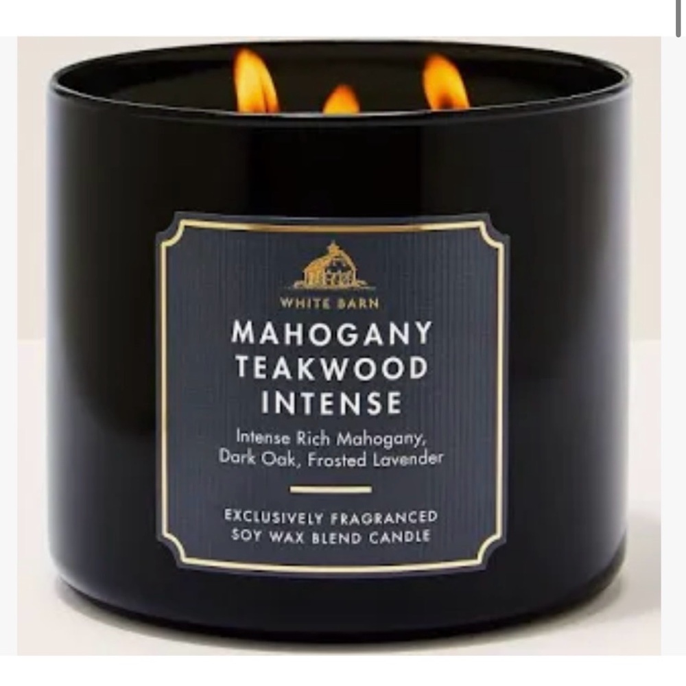 White Barn Mahogany Teakwood Candle  - Black